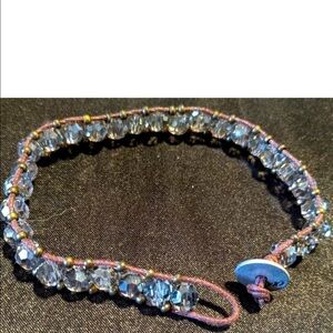 AMERICAN EAGLE OUTFITTERS AEO GLASS BEADED BRACELET